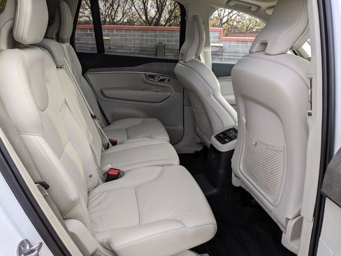 Certified 2024 Volvo XC90 T8 Core w/ Protection Package Premier image 25