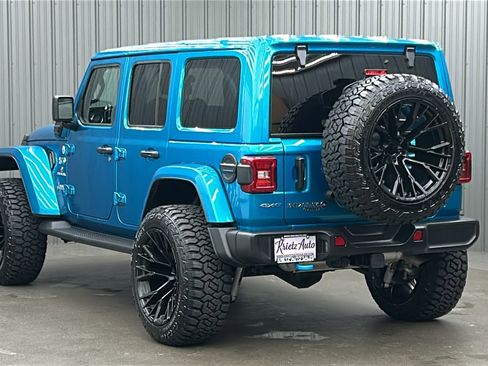 Used 2024 Jeep Wrangler Unlimited Sahara image 3