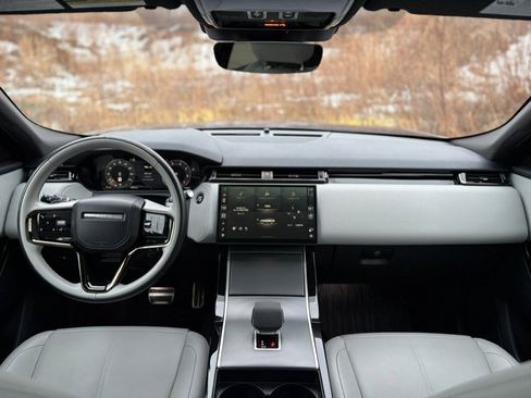 Used 2024 Land Rover Range Rover Velar Dynamic SE image 10
