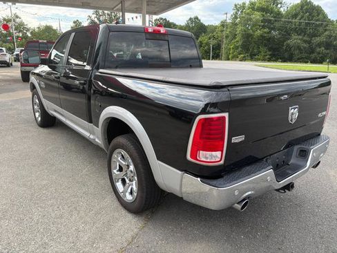 Used 2017 RAM 1500 Laramie w/ Convenience Group image 7