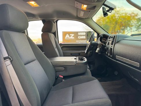 Used 2013 Chevrolet Silverado 2500 LT w/ Interior Plus Package AWD/4WD image 26