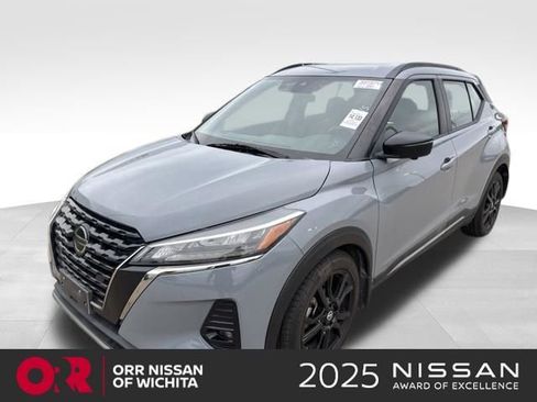 Used 2021 Nissan Kicks SR FWD image 1