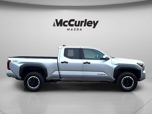 Used 2024 Toyota Tacoma TRD Off-Road AWD/4WD image 8