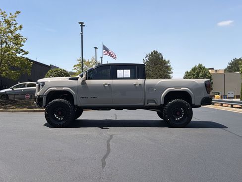 Used 2026 GMC Sierra 2500 AT4X w/ LPO, Black Badging Package AWD/4WD image 14