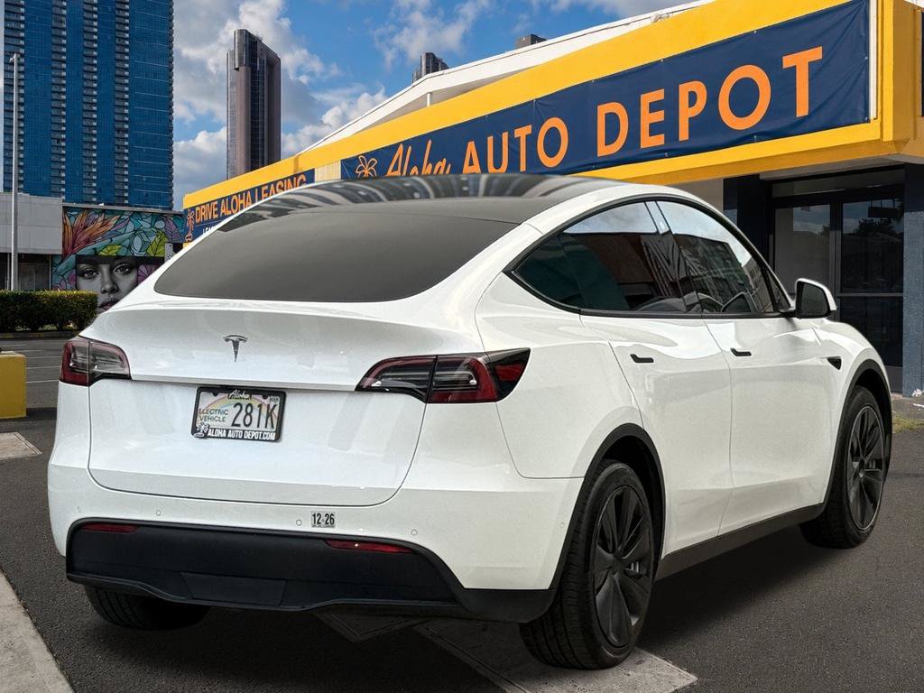 Used 2021 Tesla Model Y Long Range AWD/4WD image 5