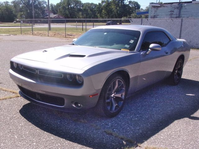 Used 2018 Dodge Challenger SXT Plus RWD image 3