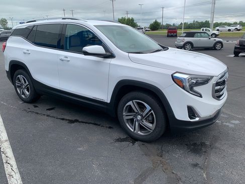 Used 2021 GMC Terrain SLT AWD/4WD image 3