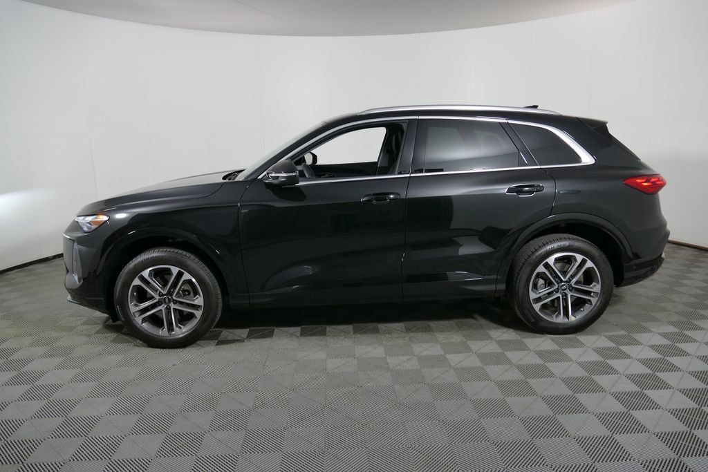Certified 2025 Audi Q5 Premium w/ Convenience Package AWD/4WD image 6