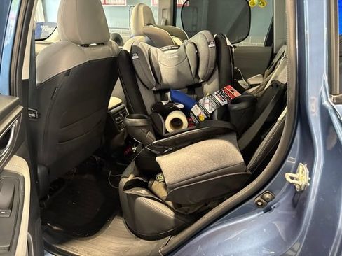 Used 2021 Subaru Forester Premium AWD/4WD image 15