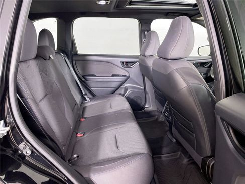Used 2025 Subaru Forester Premium image 26