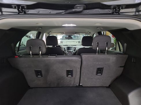 Used 2020 Chevrolet Equinox LT image 11