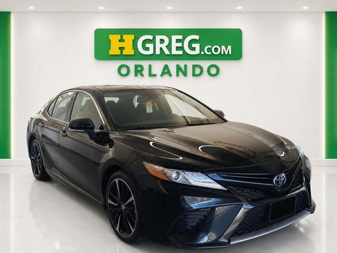 Used 2019 Toyota Camry XSE FWD image 4