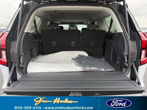 New 2026 Ford Expedition Max Active image 10