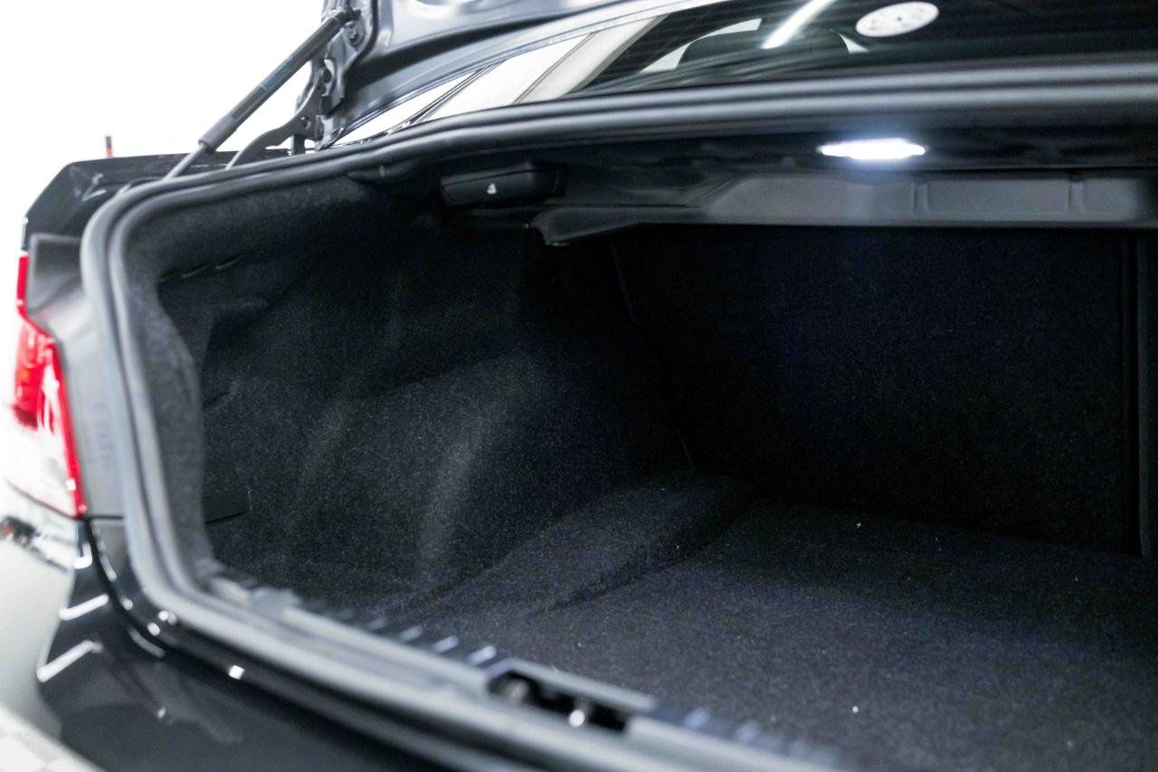 Used 2011 BMW 1 Series M RWD image 74