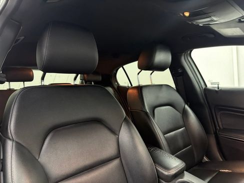 Certified 2018 Mercedes-Benz GLA 250 4MATIC image 28