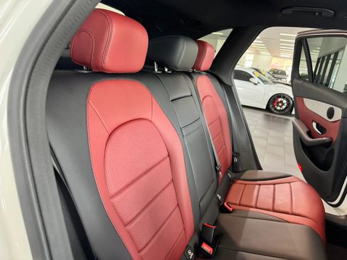 Used 2020 Mercedes-Benz GLC 300 4MATIC image 18