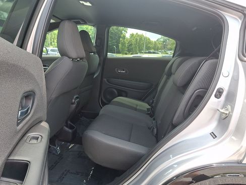 Used 2020 Honda HR-V Sport image 10