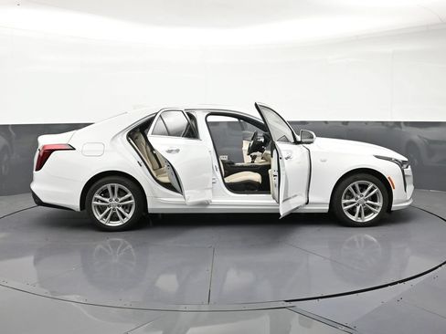 Used 2023 Cadillac CT4 Luxury w/ Sun And Sound Package AWD/4WD image 33