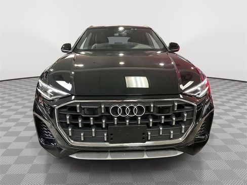 Used 2025 Audi Q8 Premium w/ Convenience Package image 5