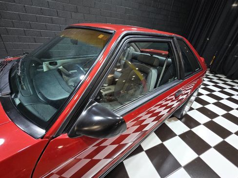 Used 1990 Ford Mustang LX image 25