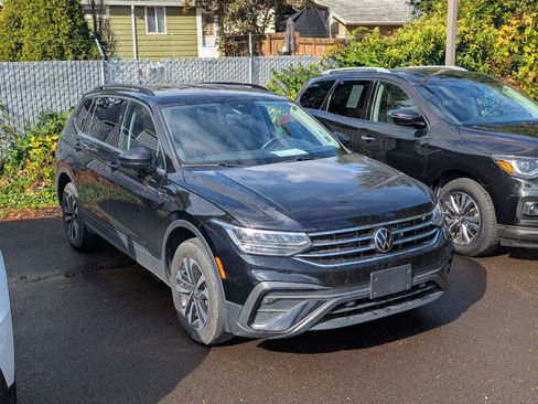 Used 2023 Volkswagen Tiguan S AWD/4WD image 8
