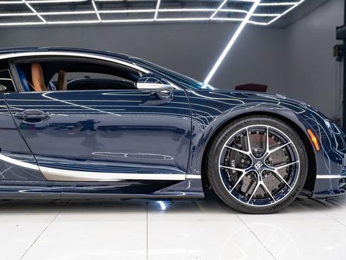 Used 2020 Bugatti Chiron AWD/4WD image 9