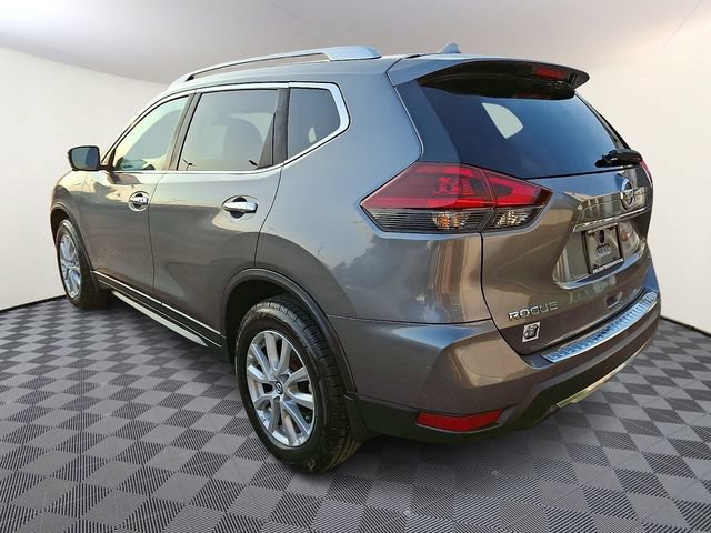 Used 2018 Nissan Rogue SV w/ Premium Package AWD/4WD image 4