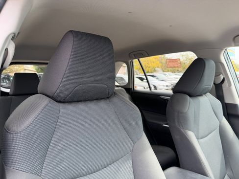 Used 2023 Toyota RAV4 LE image 11