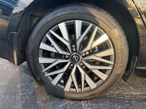 Used 2025 Nissan Altima 2.5 SV image 7