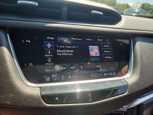 Certified 2022 Cadillac XT5 Premium Luxury AWD/4WD image 18
