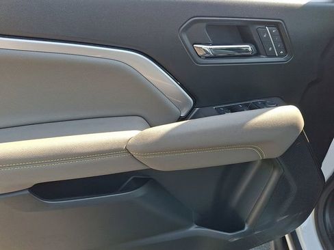 Certified 2025 Chevrolet Colorado ZR2 w/ Technology Package AWD/4WD image 12