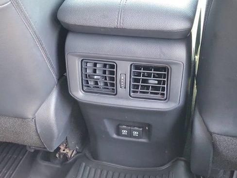 Used 2019 Toyota RAV4 XLE Premium w/ Cold Weather Package AWD/4WD image 6