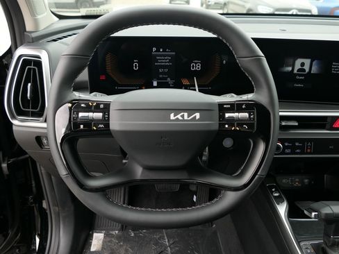 New 2026 Kia Sorento S FWD image 16