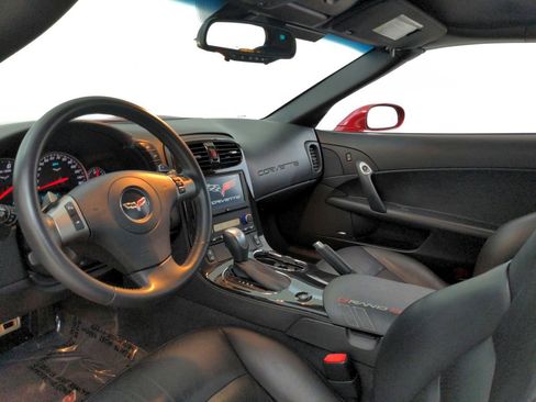 Used 2010 Chevrolet Corvette Grand Sport w/ Preferred Equipment Group RWD image 16