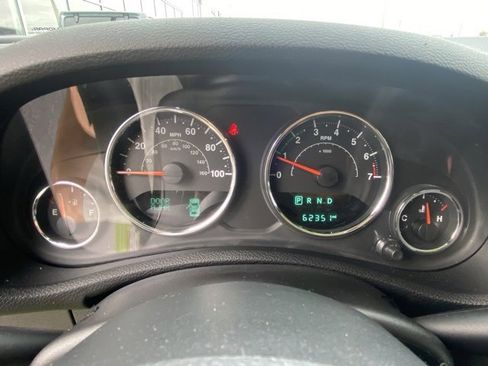 Used 2016 Jeep Wrangler Unlimited Sahara w/ Max Tow Package image 17