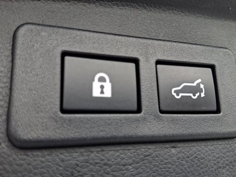 Certified 2025 Subaru Outback Limited AWD/4WD image 29