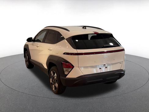 Used 2025 Hyundai Kona SEL image 11