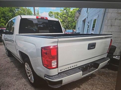 Used 2017 Chevrolet Silverado 1500 High Country AWD/4WD image 2