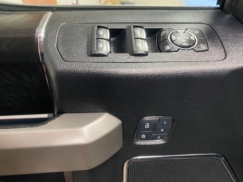 Used 2018 Ford F150 Platinum RWD image 23