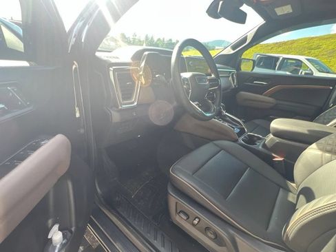 Used 2026 GMC Canyon Denali AWD/4WD image 8