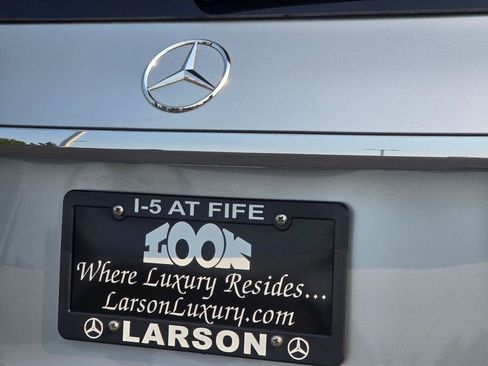 Used 2024 Mercedes-Benz GLE 350 4MATIC w/ AMG Line Interior image 33