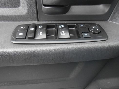 Used 2012 RAM 1500 ST w/ SXT Appearance Group image 16