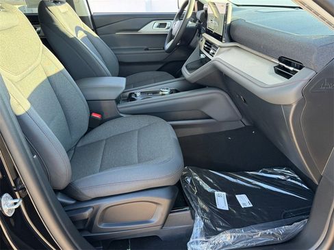 New 2026 Ford Explorer Active image 15