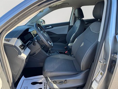 Used 2024 Volkswagen Taos SE image 24