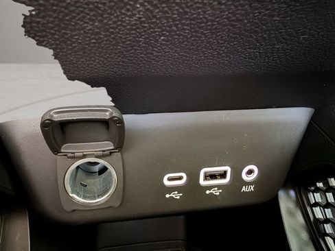 Used 2023 Chevrolet TrailBlazer LT image 44