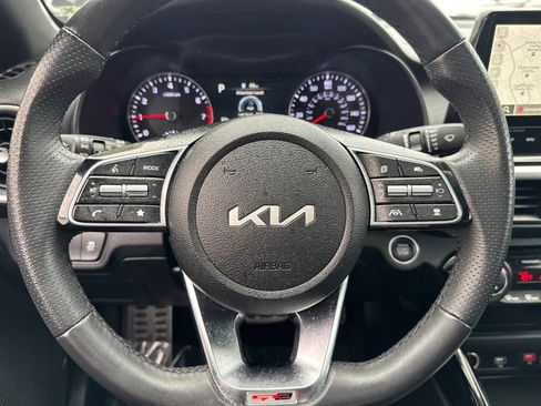 Used 2024 Kia Forte GT-Line w/ GT-Line Premium Package image 17