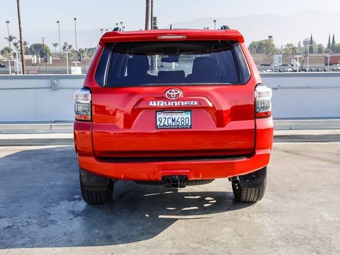 Used 2022 Toyota 4Runner SR5 RWD image 8
