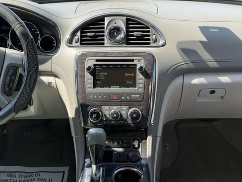 Used 2017 Buick Enclave Leather FWD image 21