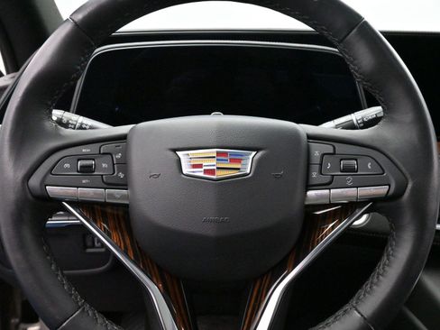 Certified 2024 Cadillac Escalade Premium Luxury image 21