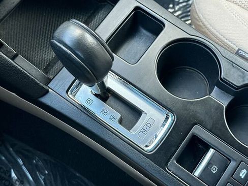 Used 2018 Subaru Outback 2.5i Premium image 25